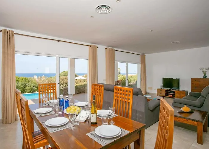 India Iii Villa Binibeca